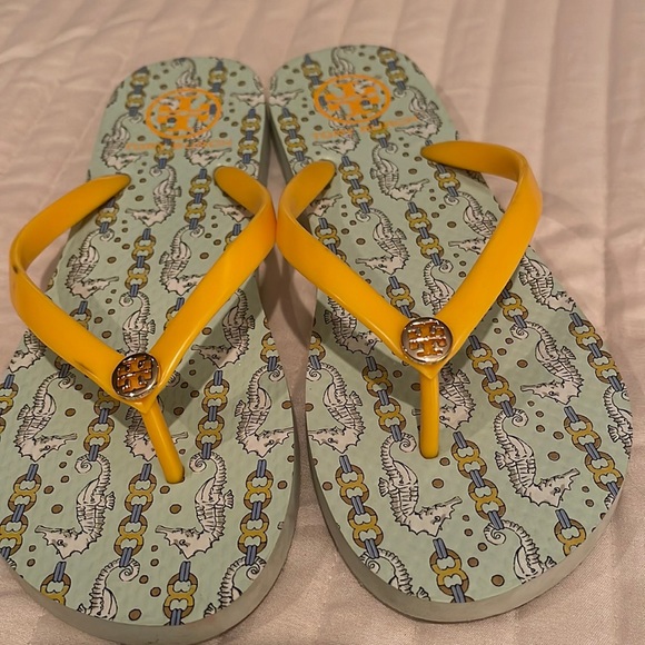 Tory, Burch flip-flops